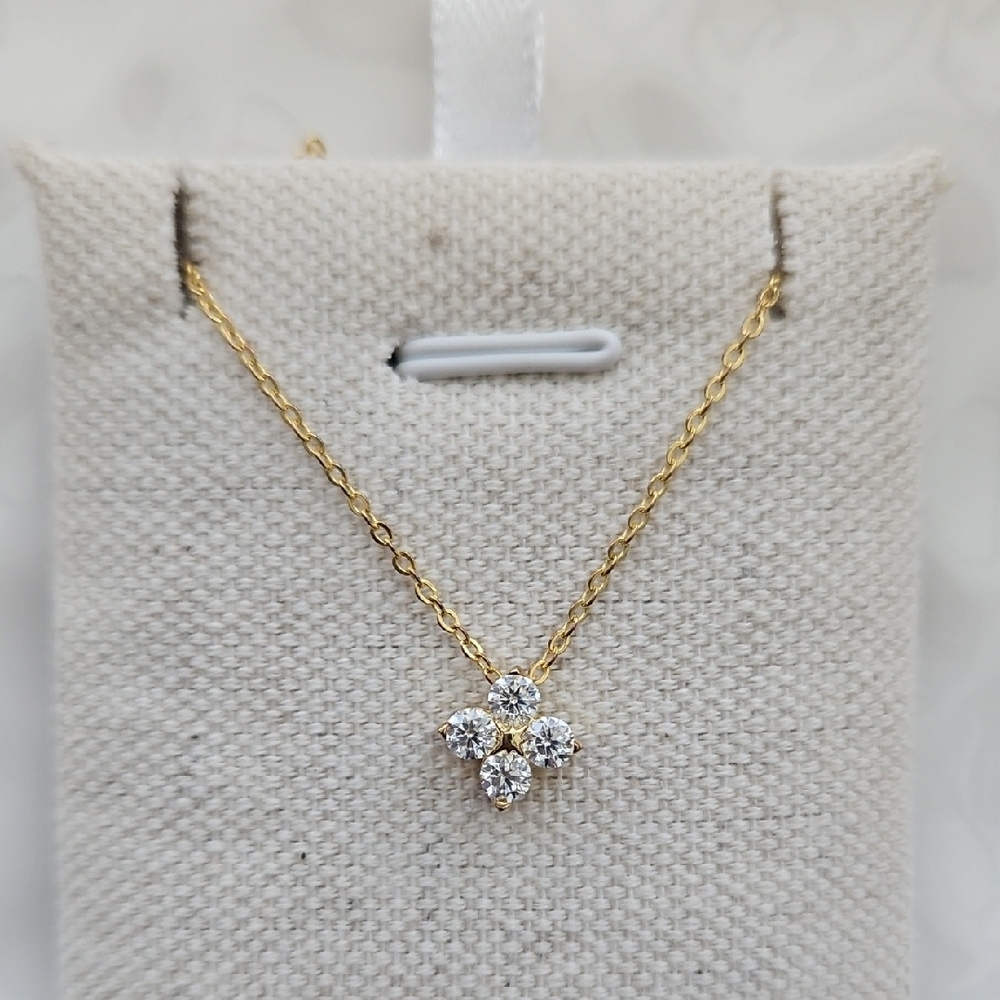 Dainty Flower Necklace, Yellow Gold